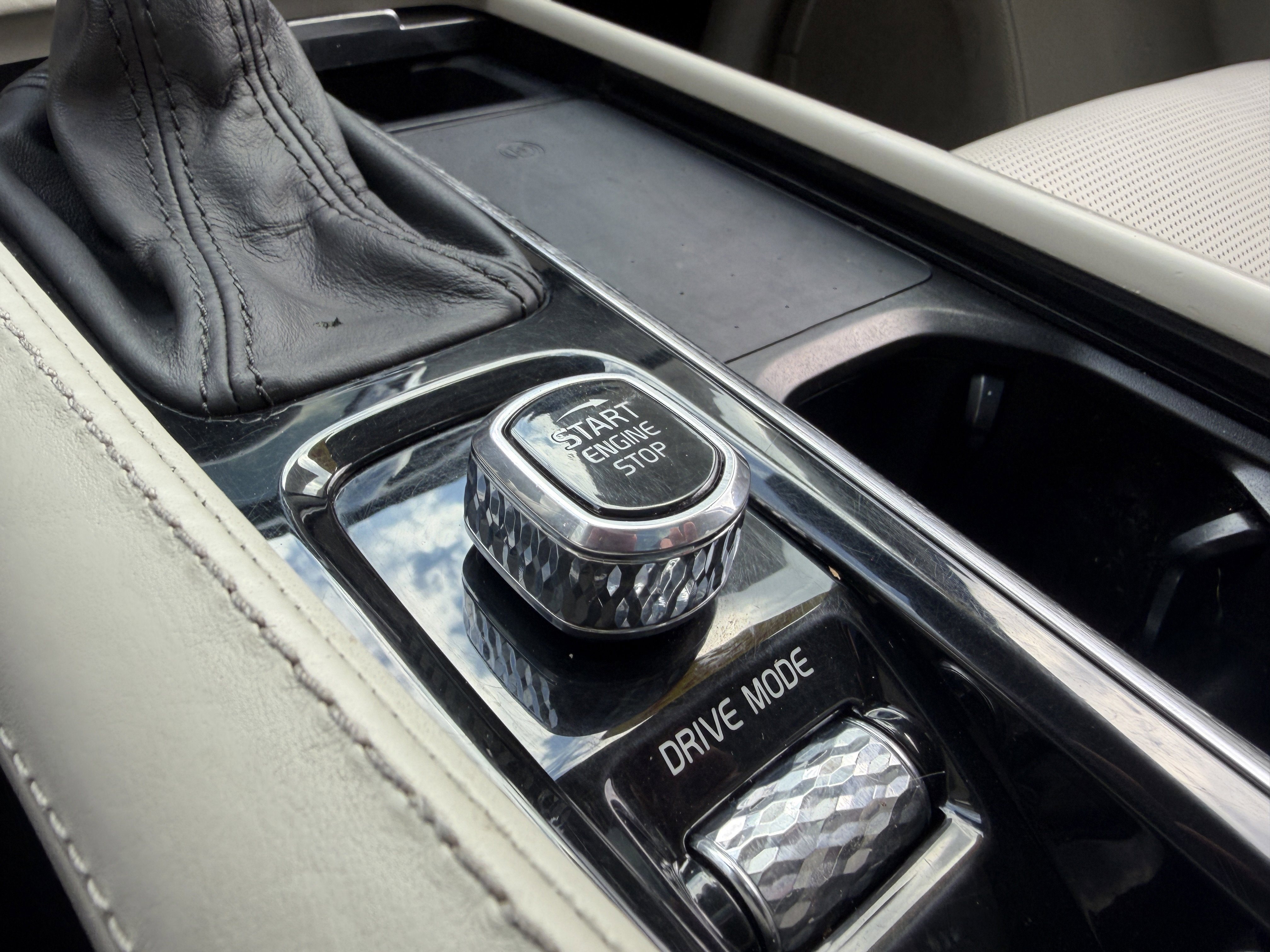 Used 2021 Volvo XC90 T6 Inscription w/ Advanced Package AWD/4WD image 44