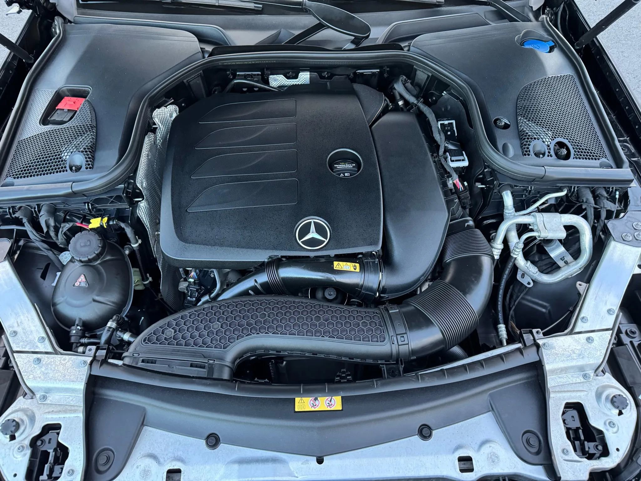 Used 2020 Mercedes-Benz E 350 4MATIC Sedan image 42