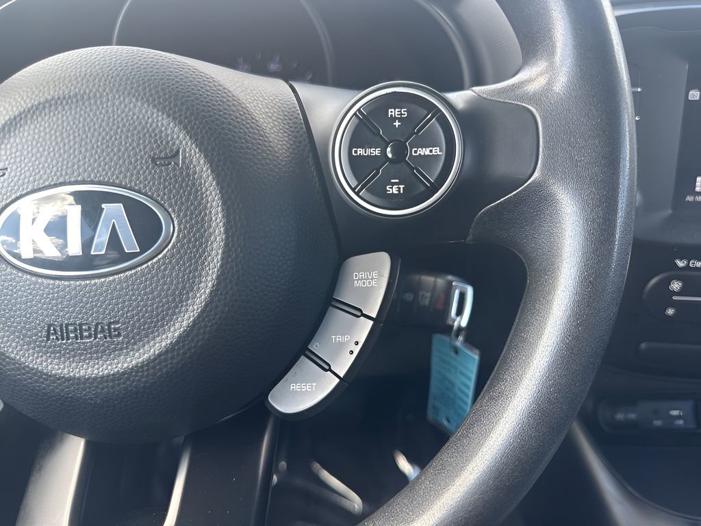 Used 2019 Kia Soul + image 14