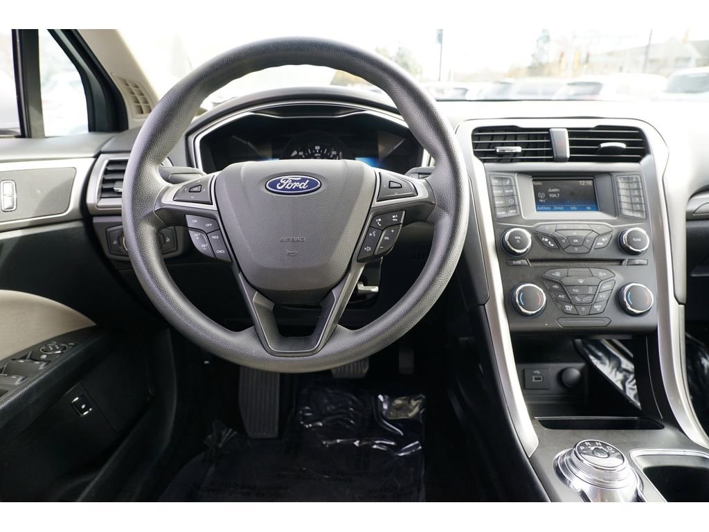 Used 2018 Ford Fusion S image 21