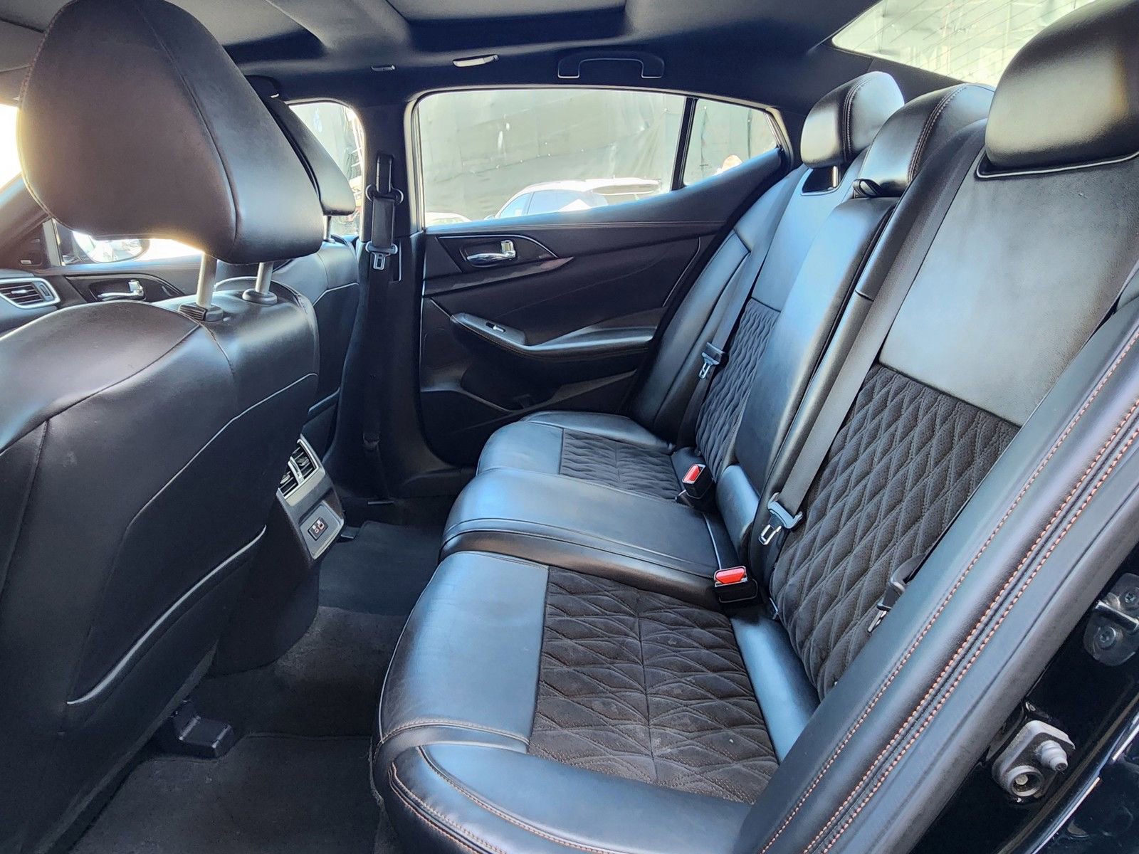 Used 2023 Nissan Maxima SR w/ Sport Mat Group image 19