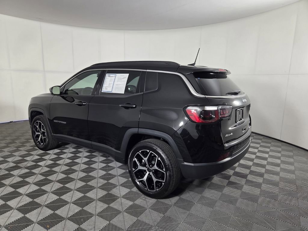 Certified 2025 Jeep Compass Limited image 8