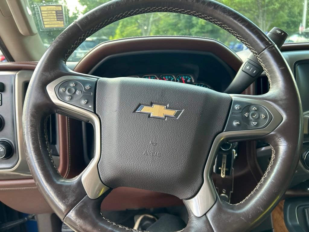 Used 2015 Chevrolet Silverado 2500 High Country w/ High Country Premium Package AWD/4WD image 11