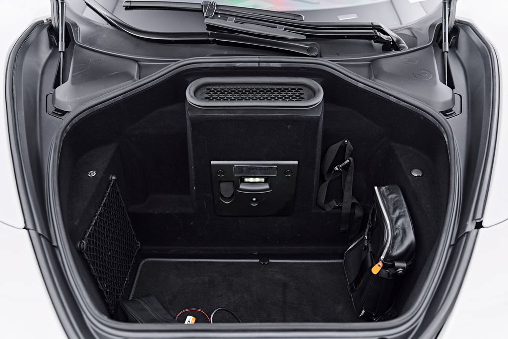 Used 2025 McLaren 750S Spider RWD image 29