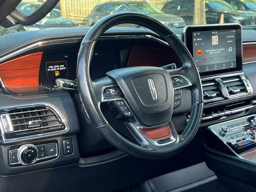 Used 2021 Lincoln Navigator Reserve image 24