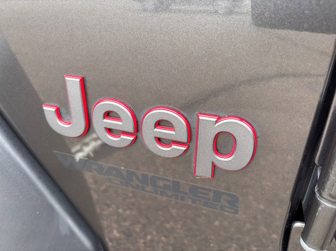 Used 2018 Jeep Wrangler Unlimited Rubicon w/ Safety Group image 14