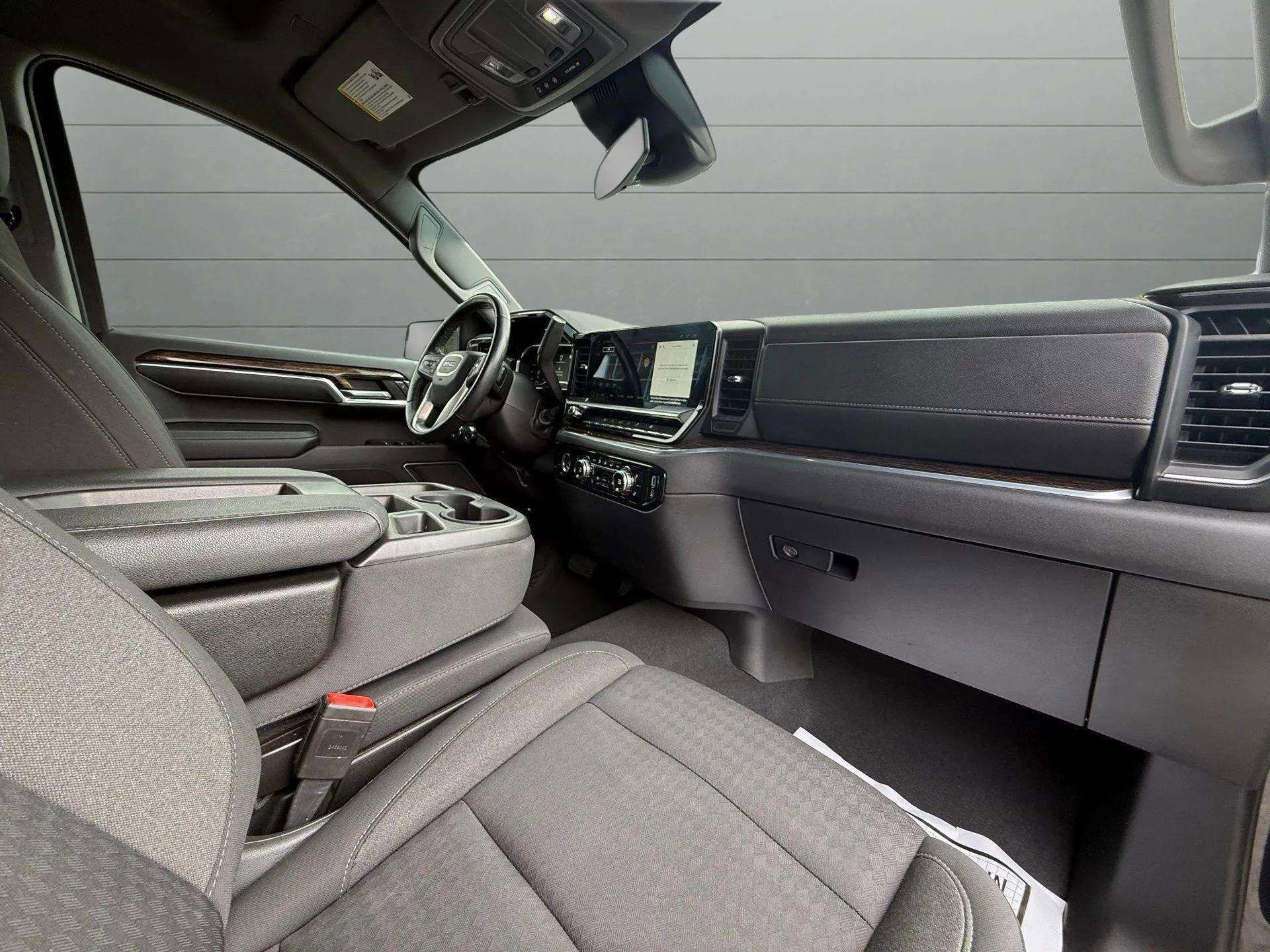 Used 2022 GMC Sierra 1500 SLE image 26