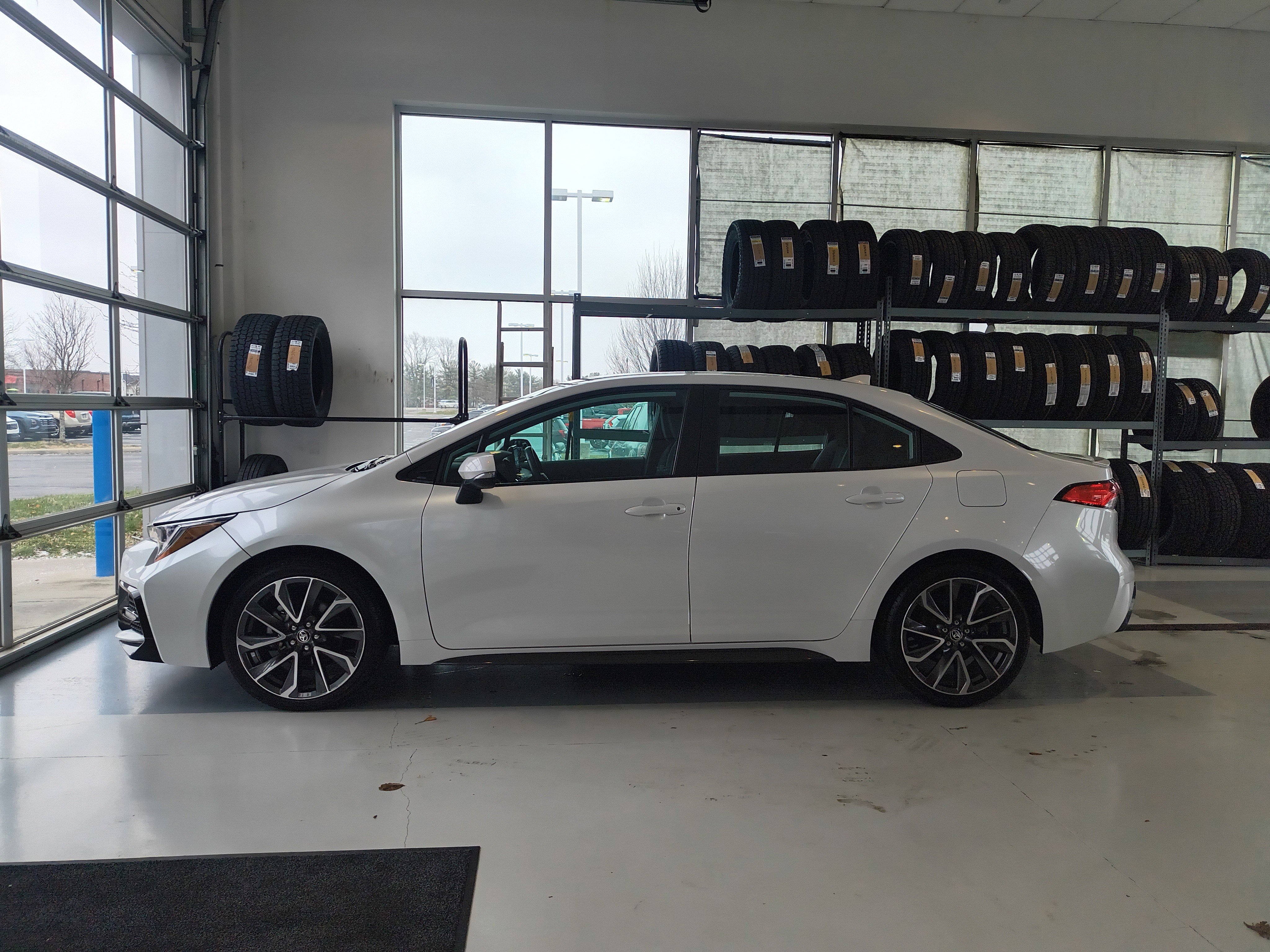 Used 2022 Toyota Corolla SE image 25