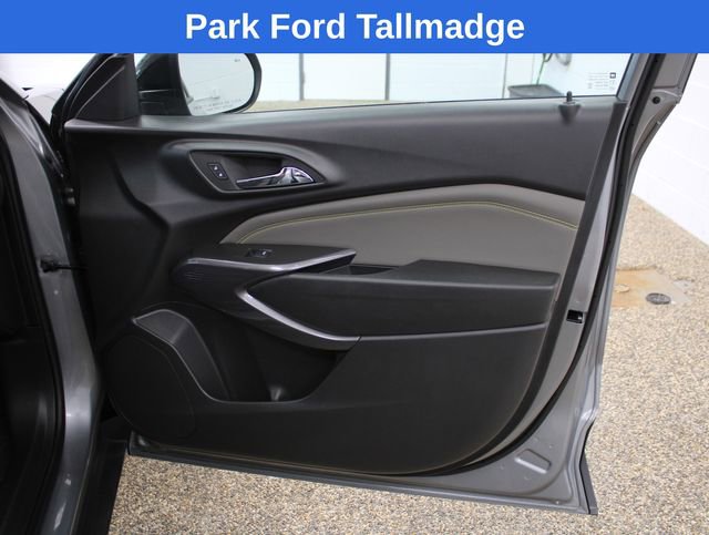 Used 2025 Chevrolet Trax ACTIV w/ Sunroof Package image 21