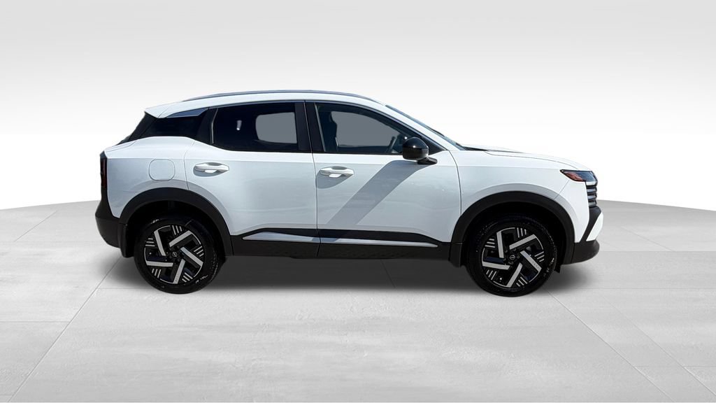 Used 2026 Nissan Kicks SV FWD image 8