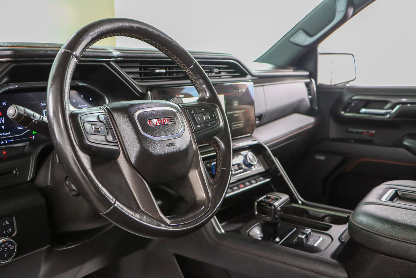 Used 2022 GMC Sierra 1500 AT4 w/ AT4 Premium Package image 27