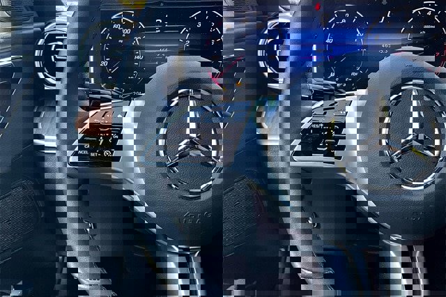 Certified 2025 Mercedes-Benz C 300 4MATIC Sedan image 14