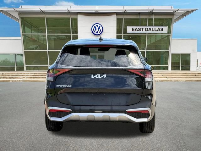 Used 2024 Kia Sportage LX image 4