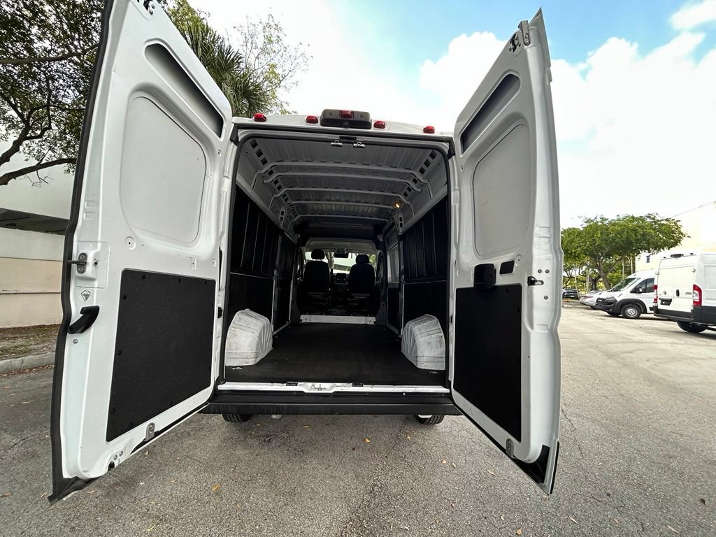 Used 2023 RAM ProMaster 2500 FWD image 32