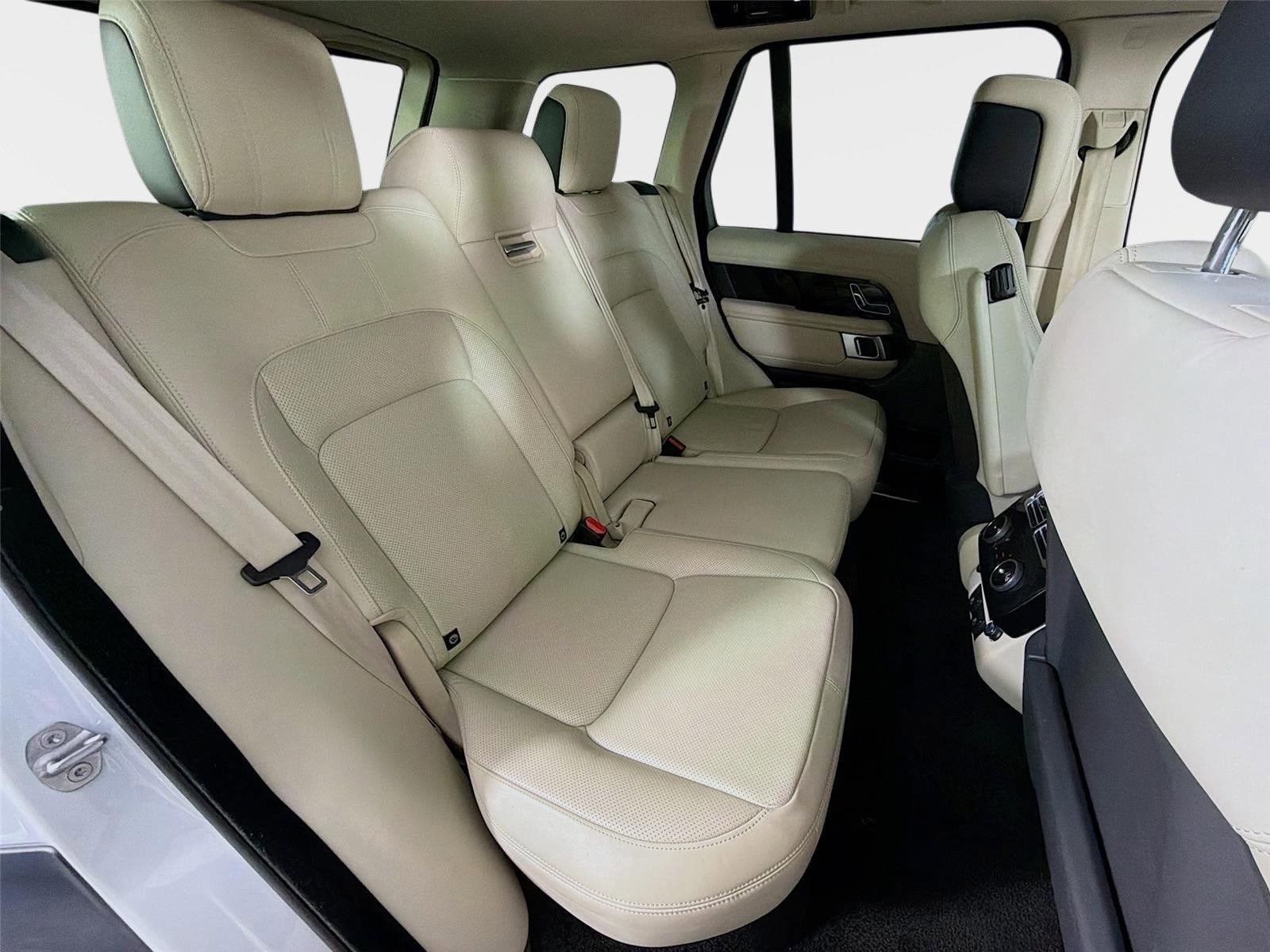 Certified 2022 Land Rover Range Rover P525 Westminster Edition AWD/4WD image 28