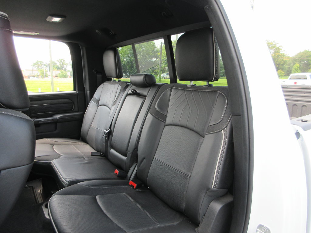 Used 2025 RAM 3500 Limited AWD/4WD image 24