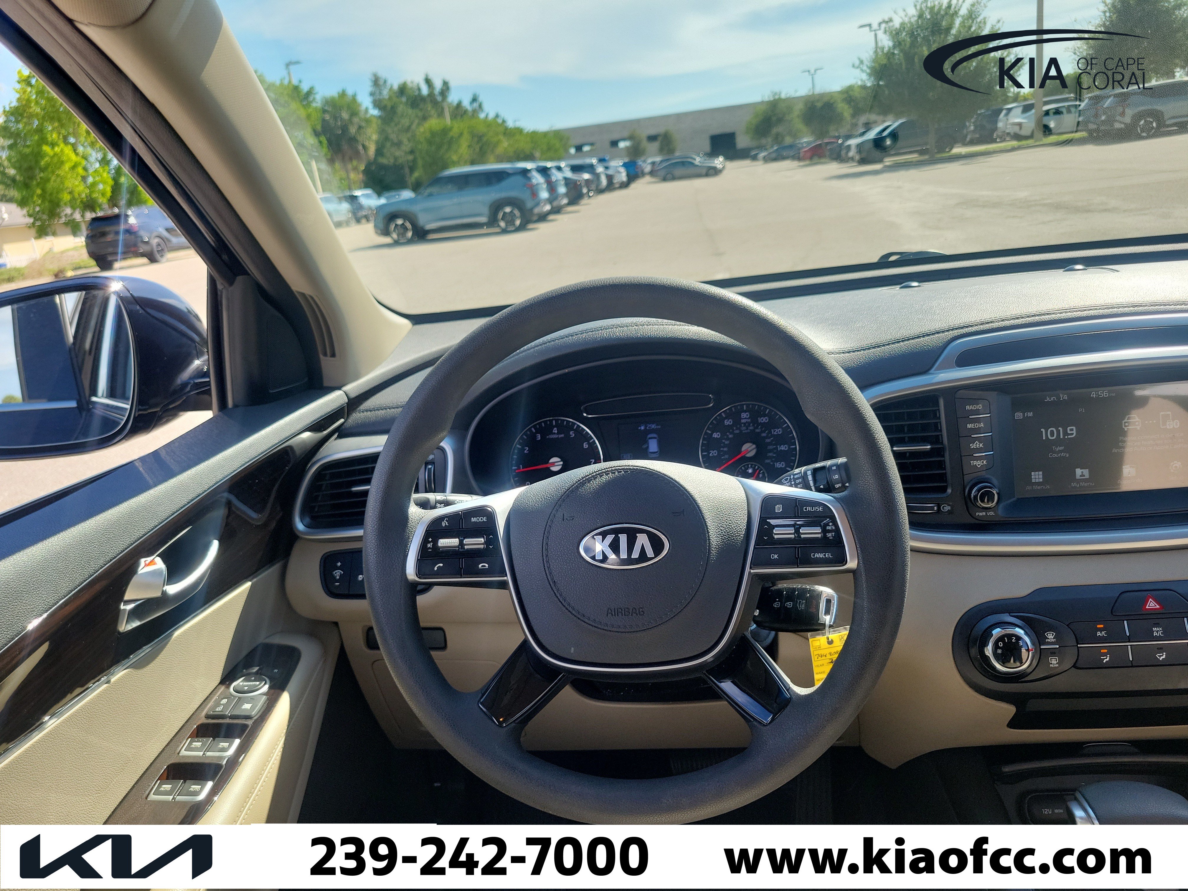 Used 2019 Kia Sorento FWD image 23