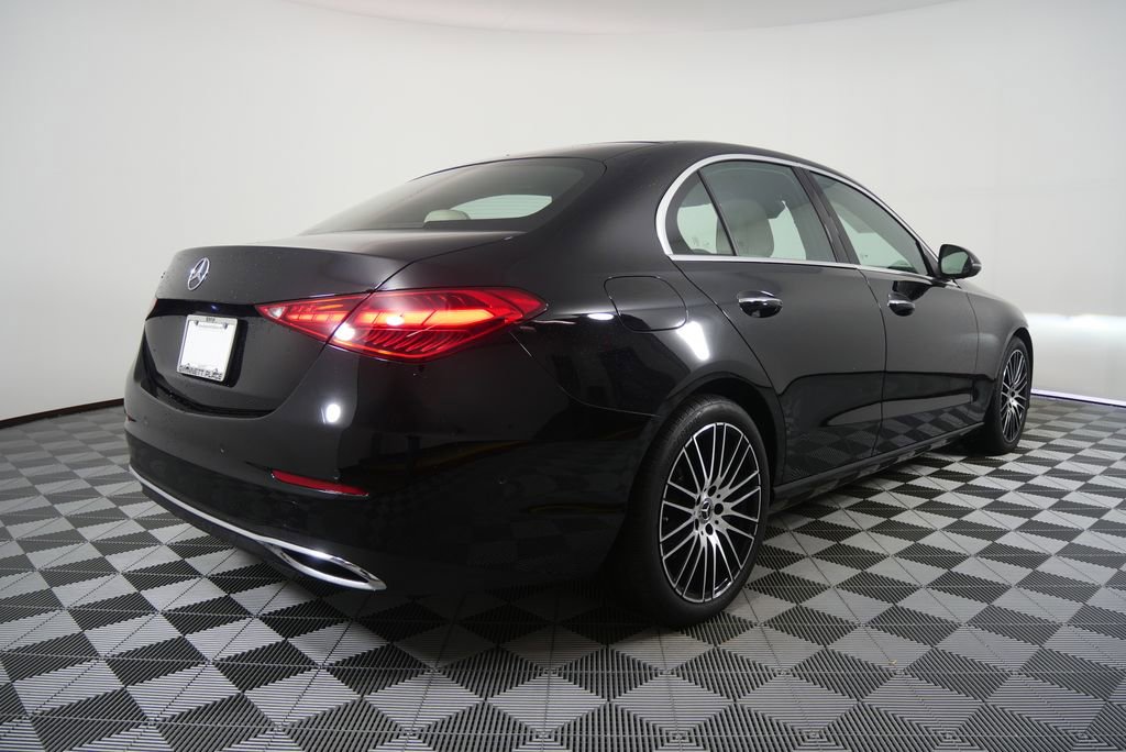 Used 2023 Mercedes-Benz C 300 Sedan image 3