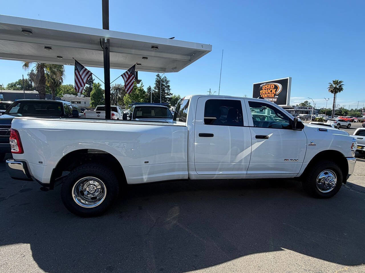 Used 2021 RAM 3500 Tradesman image 34