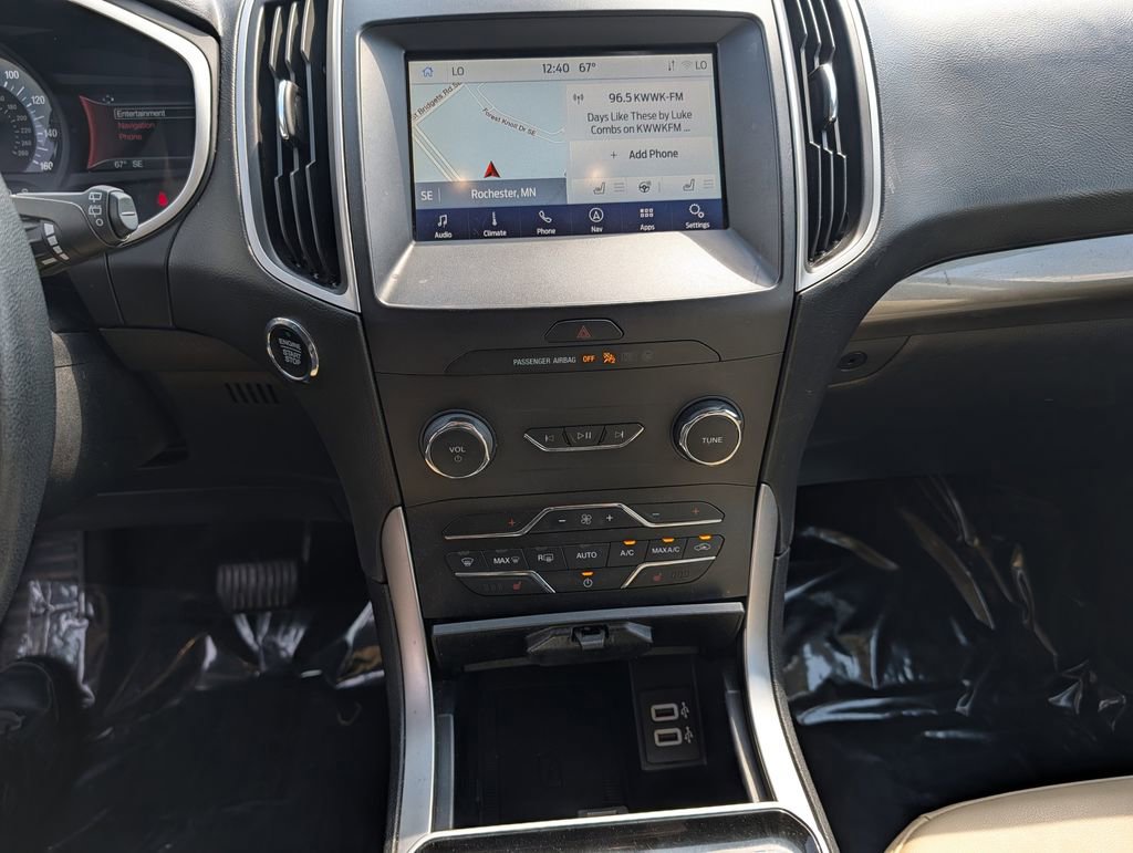 Used 2020 Ford Edge SEL w/ Convenience Package image 22