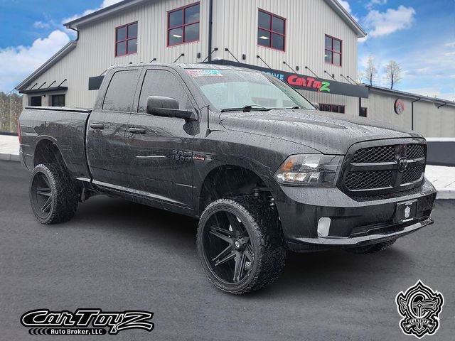 Used 2017 RAM 1500 Express w/ Black Ram 1500 Express Group AWD/4WD image 1