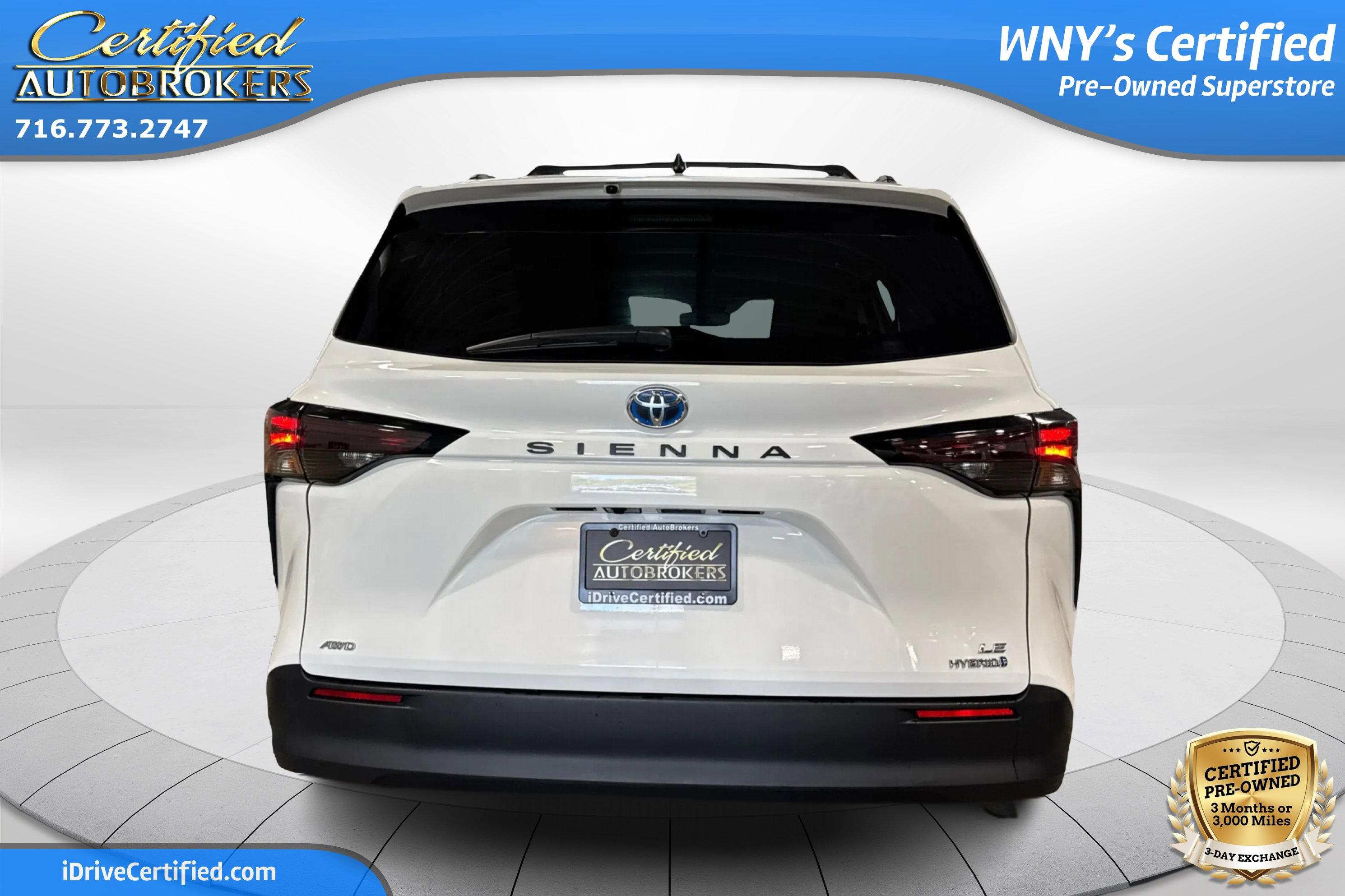 Used 2024 Toyota Sienna LE image 7