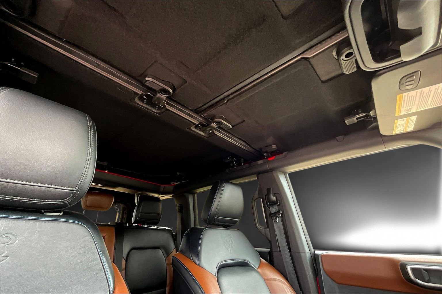 Used 2024 Ford Bronco Outer Banks image 29