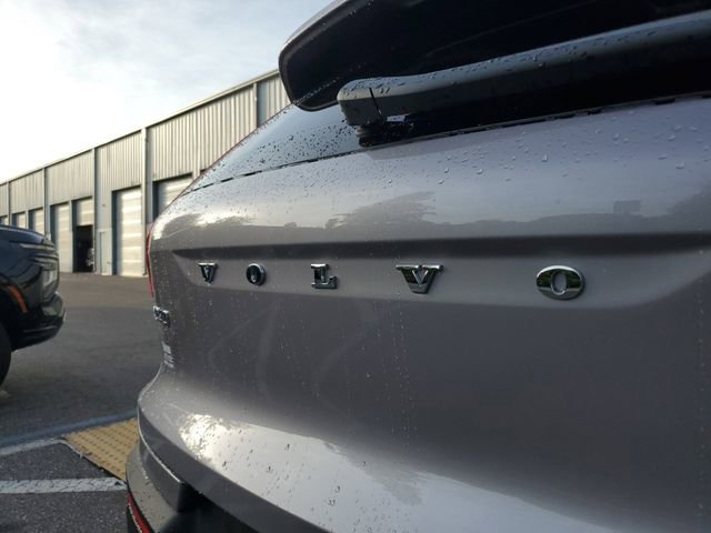 Used 2026 Volvo XC40 B5 Plus AWD/4WD image 6