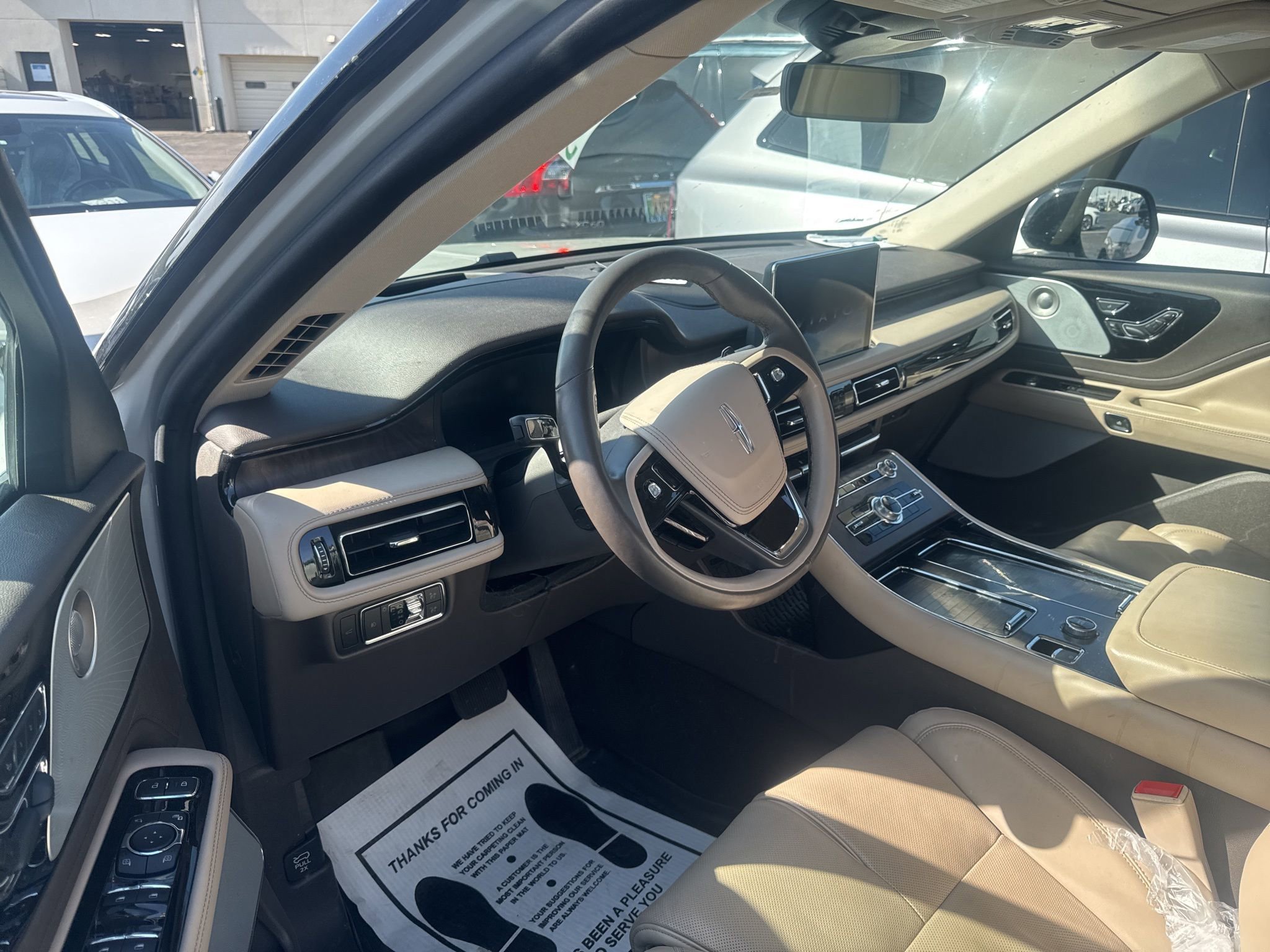 Used 2021 Lincoln Aviator Reserve w/ Equipment Group 202A image 6