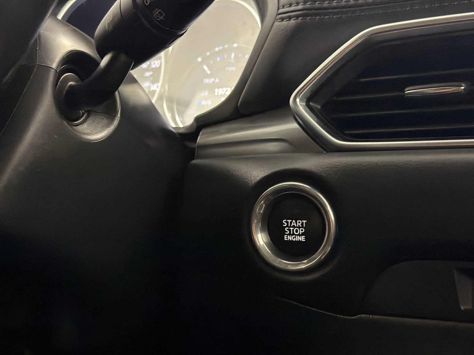 Used 2021 MAZDA CX-5 Touring image 27