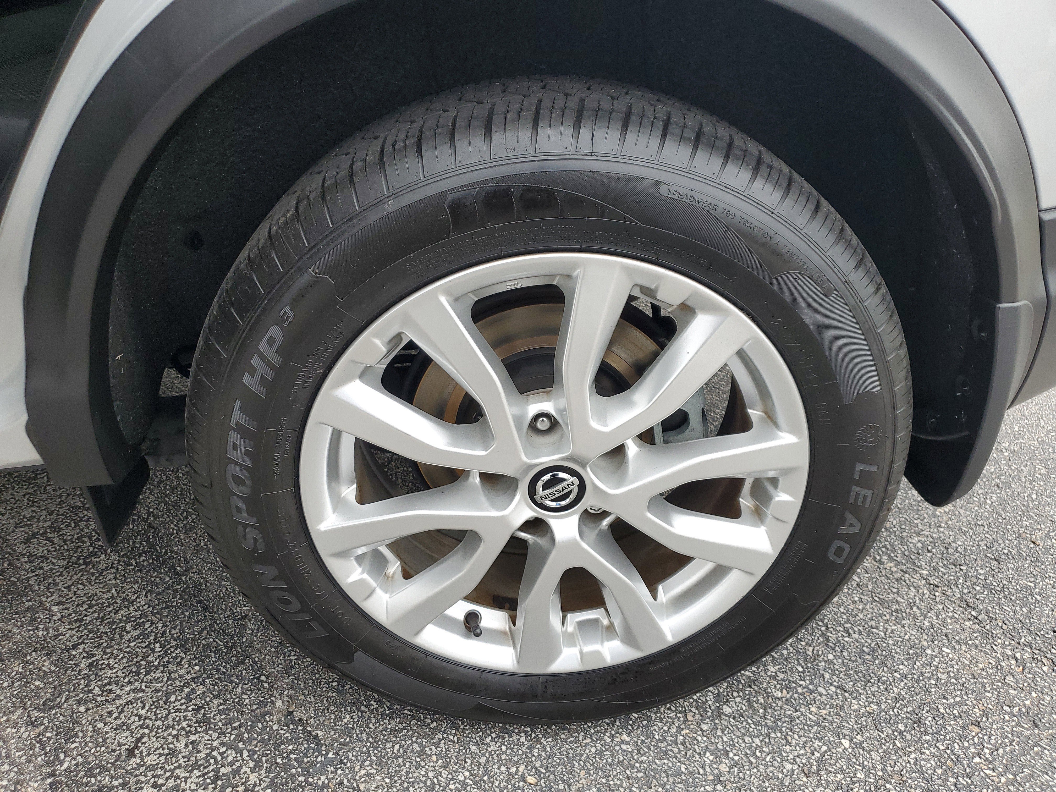 Used 2021 Nissan Rogue Sport S image 7