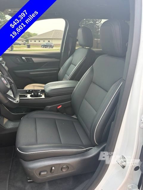 Used 2026 Buick Enclave Preferred AWD/4WD image 12