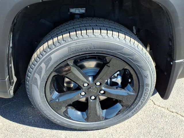 New 2026 Jeep Grand Cherokee L Limited w/ Limited Altitude Package RWD image 4
