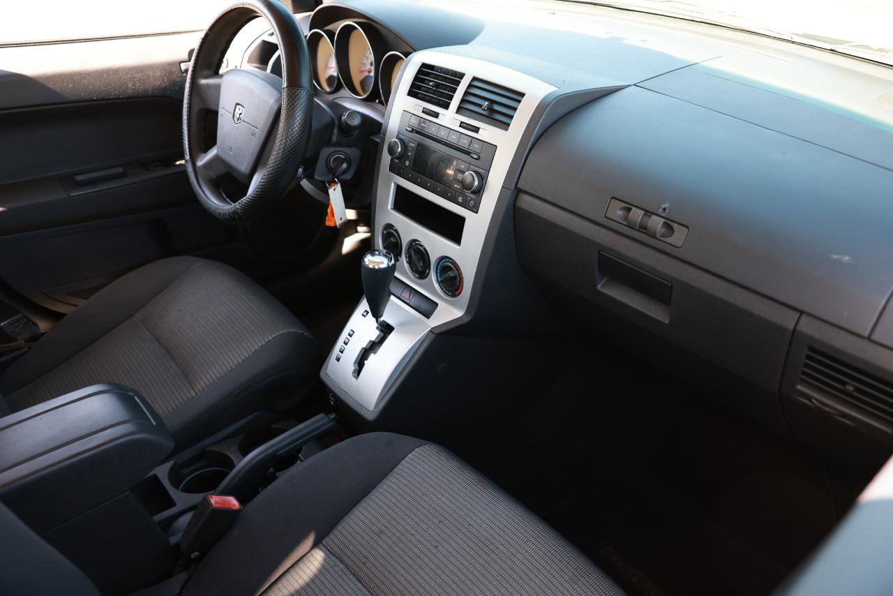 Used 2009 Dodge Caliber SXT image 16