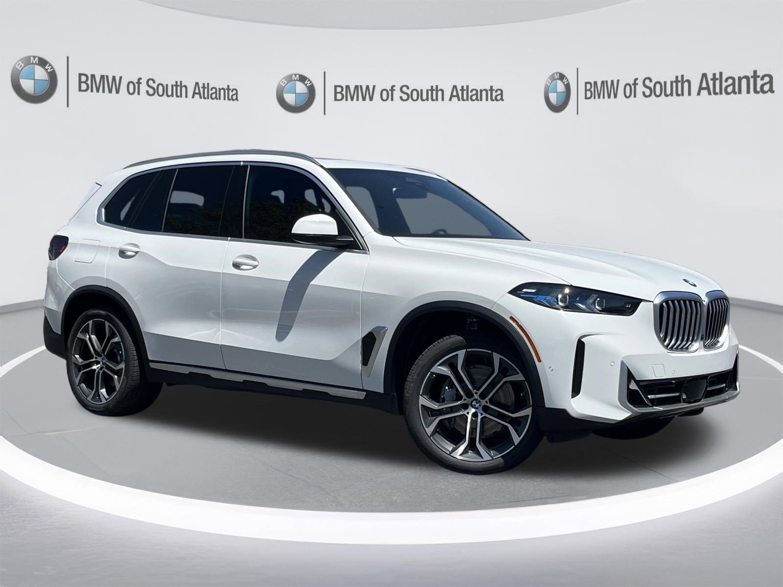 New 2026 BMW X5 sDrive40i w/ Parking Assistance Package RWD video 2
