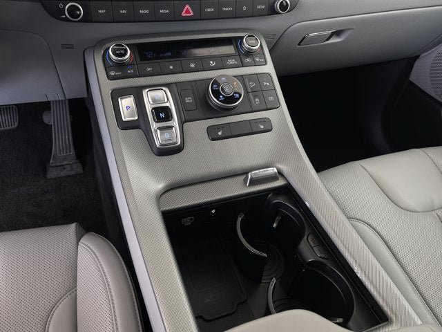 Used 2025 Hyundai Palisade SEL AWD/4WD image 17