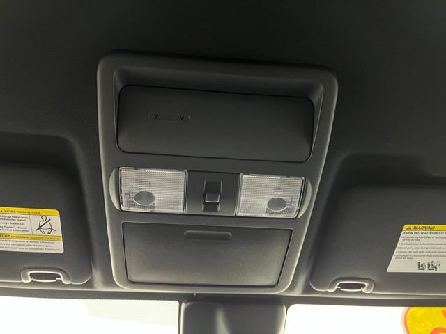 Used 2025 Nissan Frontier PRO-4X w/ Pro Convenience Package AWD/4WD image 35