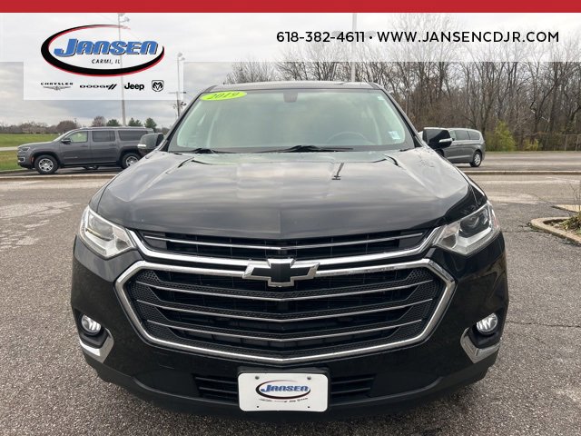 Used 2019 Chevrolet Traverse LT image 2