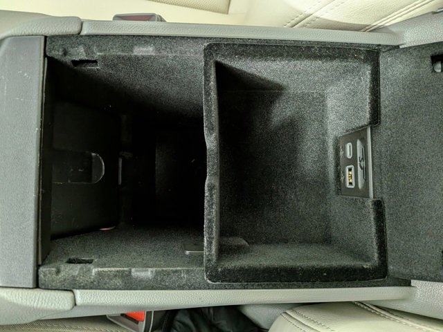 Certified 2023 Cadillac XT5 Premium Luxury w/ LPO, Floor Liner Package image 27