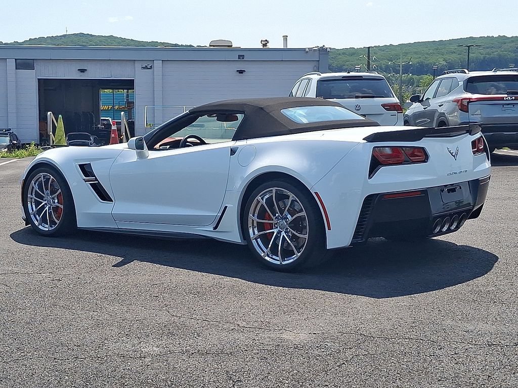 Used 2019 Chevrolet Corvette Grand Sport RWD image 4