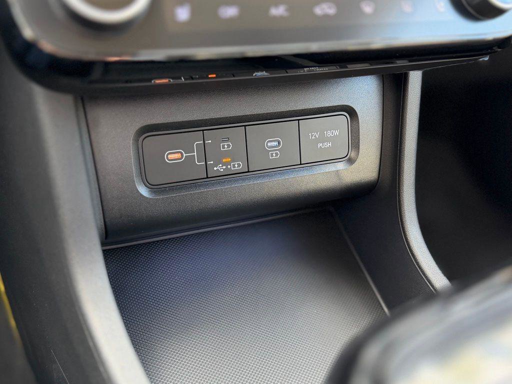 New 2026 Hyundai Tucson Limited image 18