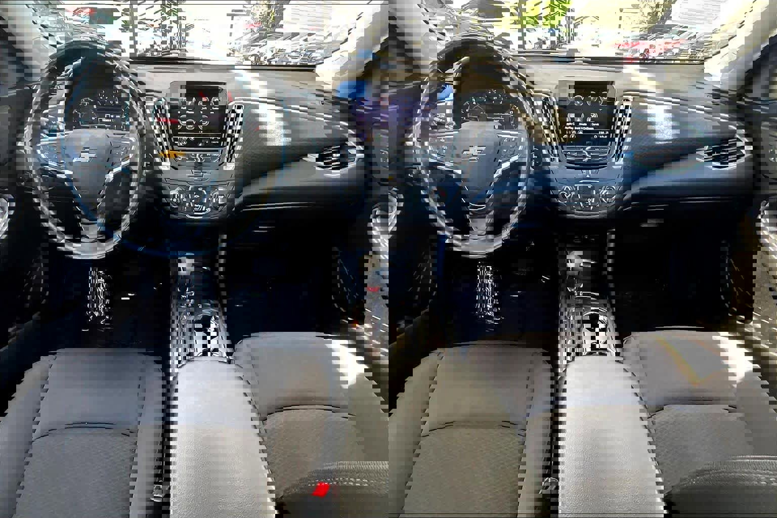 Used 2022 Chevrolet Malibu RS image 15