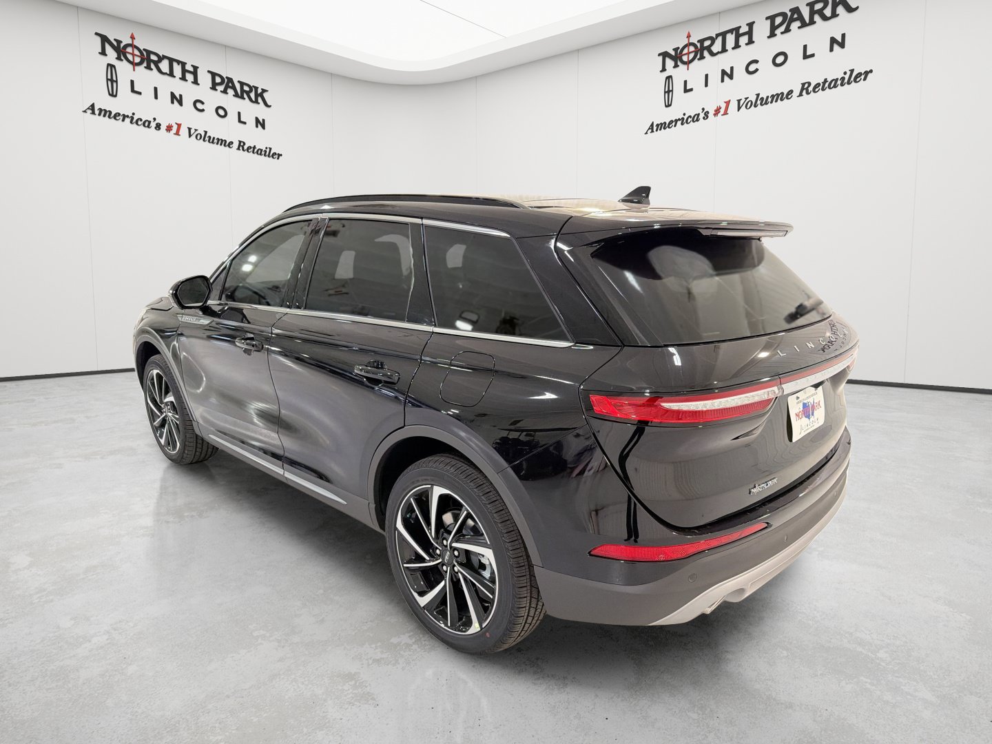 New 2026 Lincoln Corsair Reserve FWD image 26