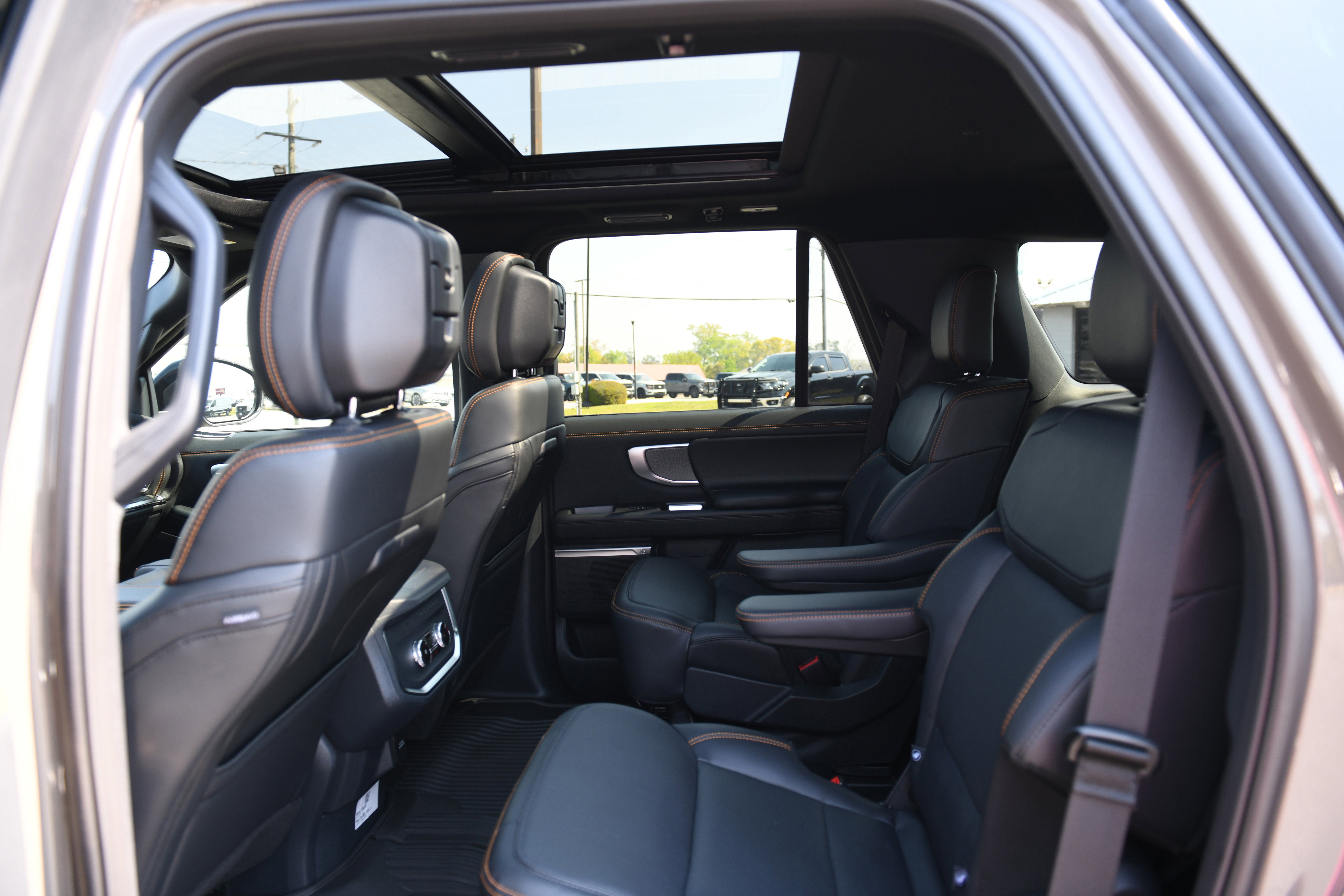 New 2026 Ford Expedition Tremor image 19