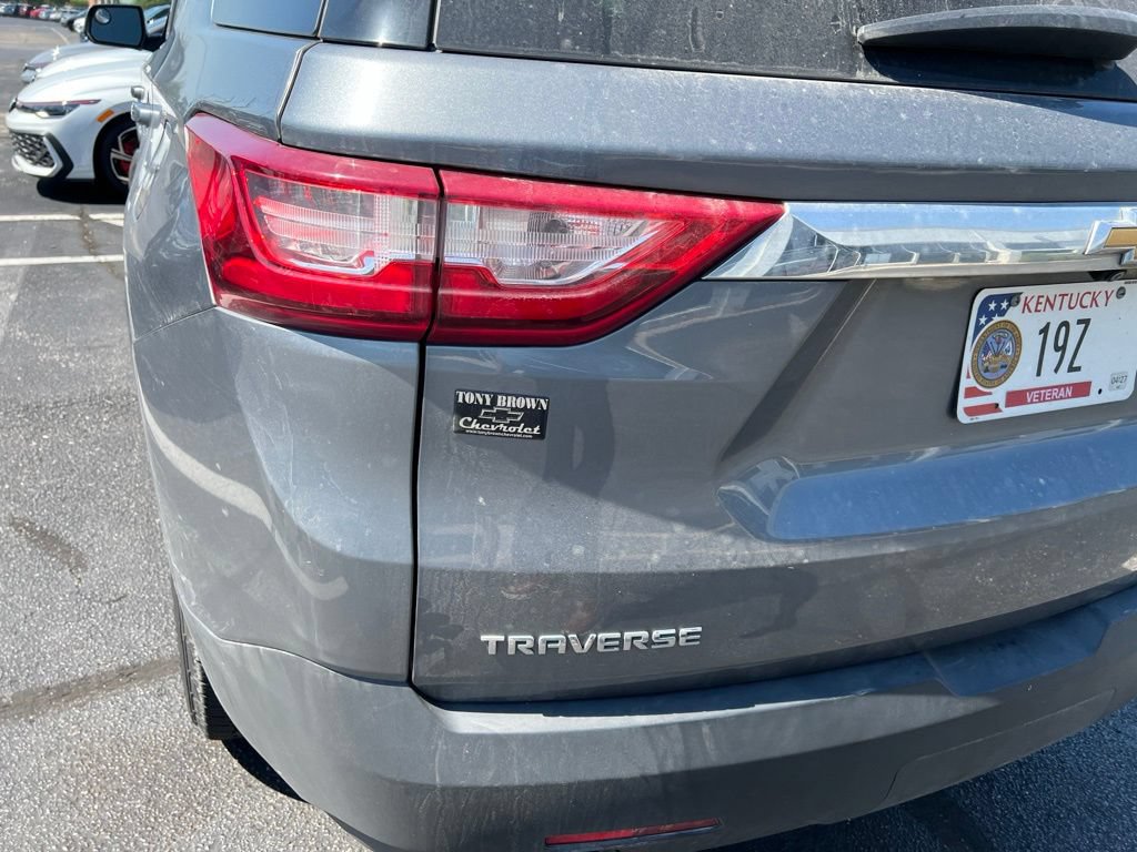 Used 2021 Chevrolet Traverse LS FWD image 8