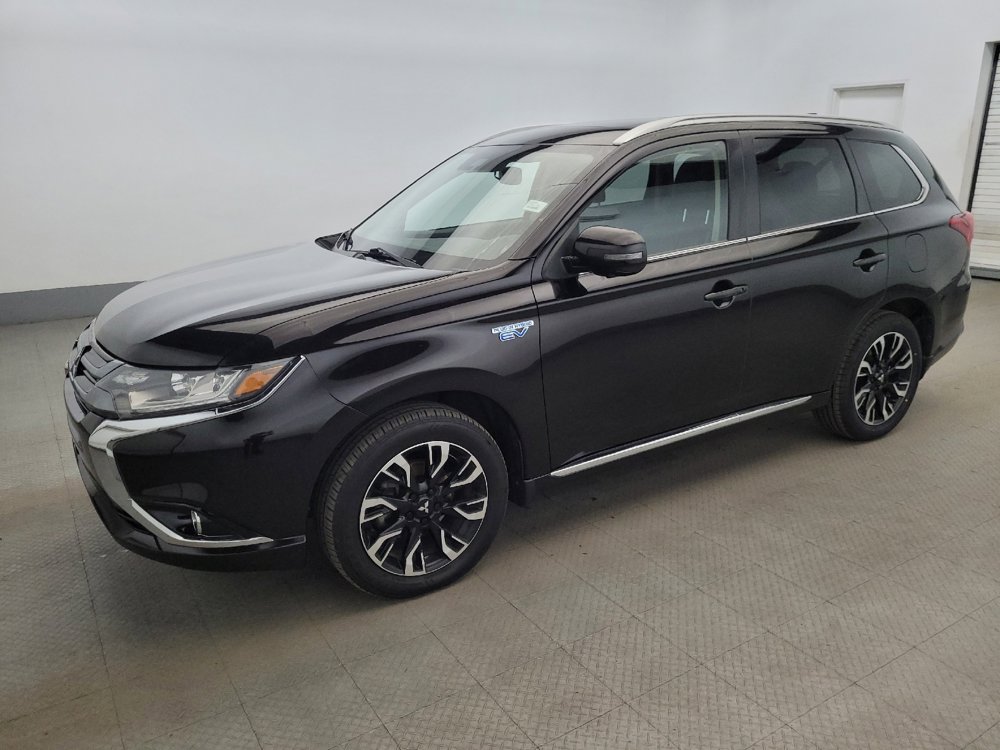 Used 2018 Mitsubishi Outlander GT image 2