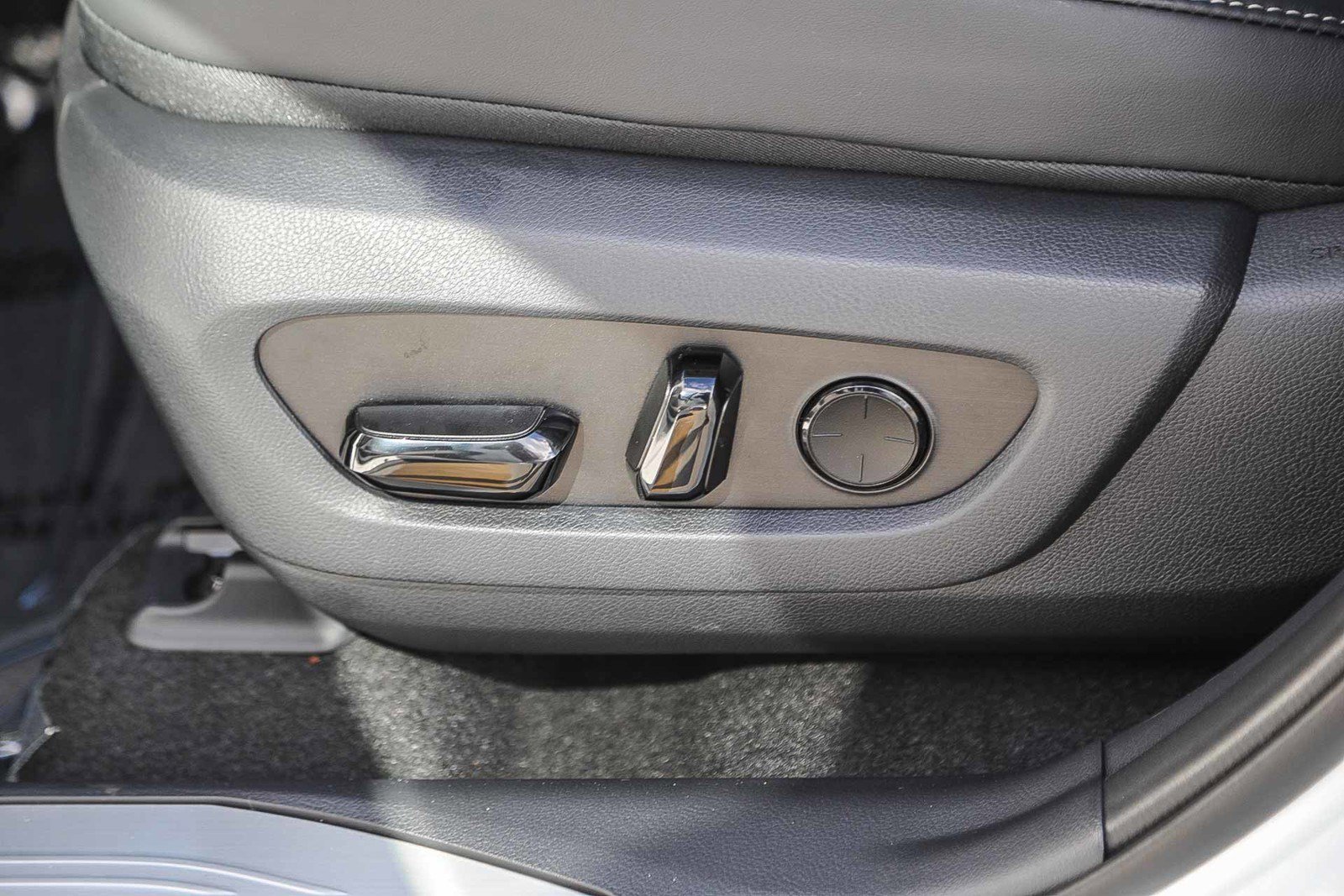 New 2026 Lexus NX 450h+ 450h+ Luxury image 19