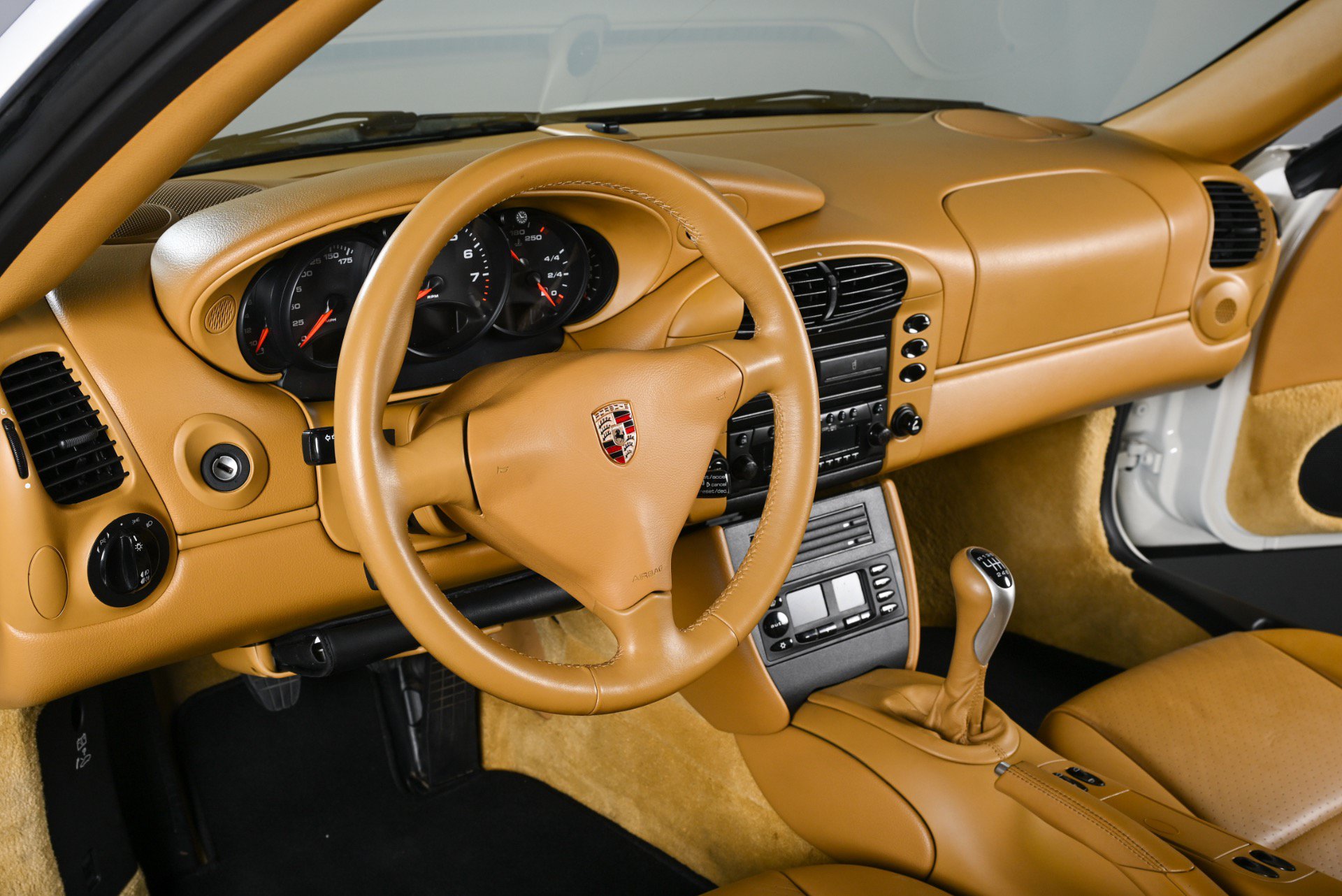 Used 2001 Porsche 911 Carrera RWD image 14