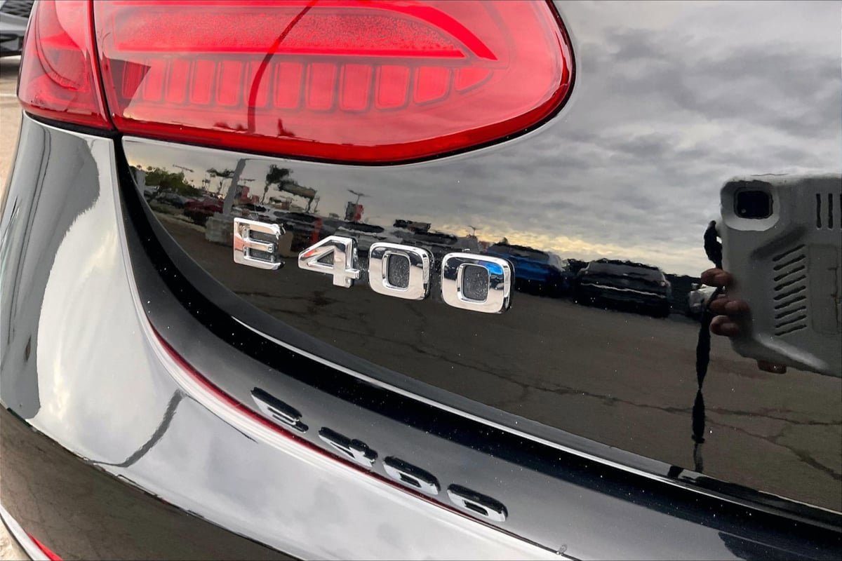 Used 2018 Mercedes-Benz E 400 Coupe w/ Premium 1 Package image 8