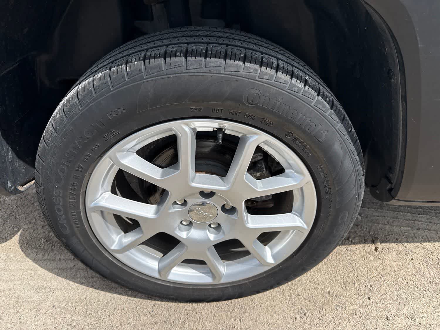 Used 2021 Jeep Renegade Limited AWD/4WD image 18